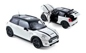 MINI COOPER S 2015 1/18 PLATEADO METAL DIE CAST NOREV