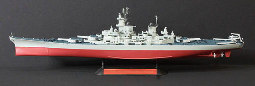 MISSOURI BB-63 ACORAZADO USS 1/700 MCP ACADEMY