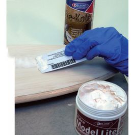 DELUXE MODEL LITE BALSA TINT  240ml. ULTRALIGERA