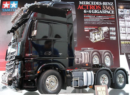 MERCEDES ACTROS 3363 GIGASPACE KIT 6x4 1/14 TAMIYA