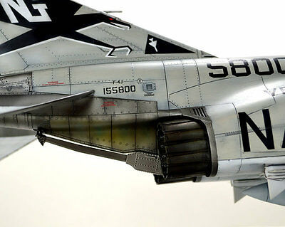 MC DONNEL DOUGLAS F-4J PHANTOM II 1/32 TAMIYA