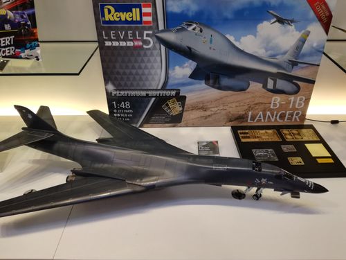 B-1B LANCER PLATINUM EDITION 1/48 REVELL