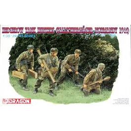 CAZACARROS HEDGEROW 1/35 DRAGON