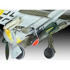 FOCKE WULF FW 190 F-8 1/32 REVELL