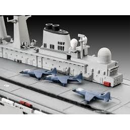 HMS INVENCIBLE 1/700 GUERRA MALVINAS REVELL