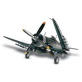 CORSAIR F4U-4 1/48 REVELL