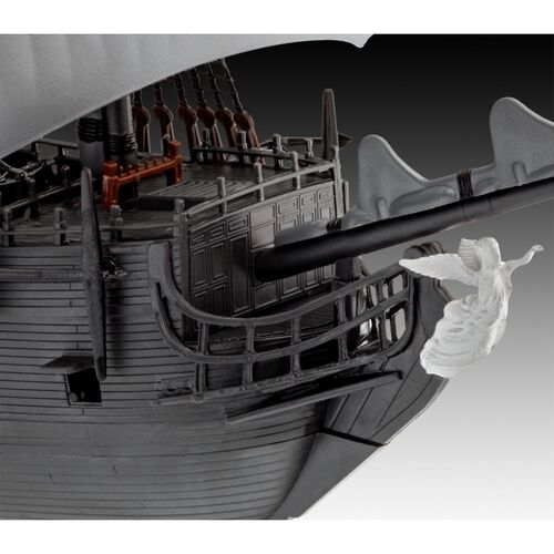 PERLA NEGRA PIRATAS DEL CARIBE 1/150 REVELL