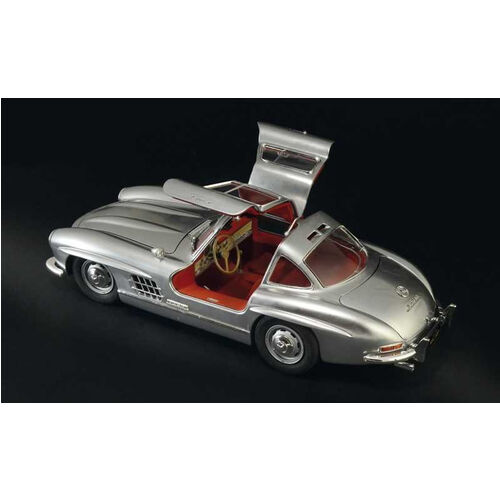 MERCEDES 300 SL GULLWING 1/16 ITALERI