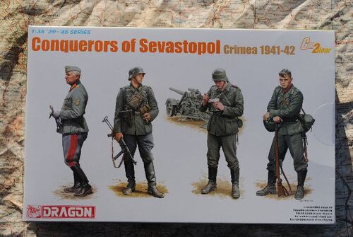 CONQUISTADORES DE SEVASTOPOL CRIMEA 41-42 1/35 DRAGON