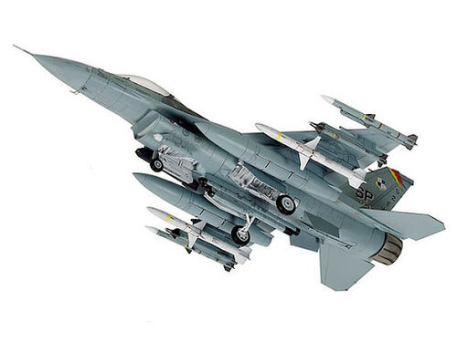 F-16CJ EQUIPAMIENTO COMPLETO 1/72 TAMIYA