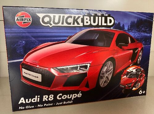 AUDI R8 COUPE QUICKBUILD AIRFIX