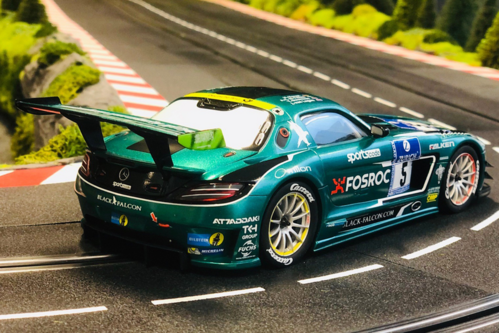 MERCEDES-BENZ SLS AMG GT3 BLACK FALCON Nº5 CARRERA EVOLUTION 124 23876
