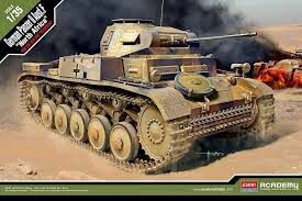 PANZER II AUSF. F 1/35 AFRIKAKORPS ACADEMY