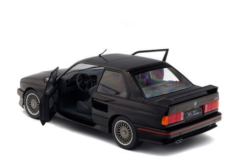 BMW E30 SPORT EVO 1990 1/18 SOLIDO