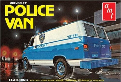 POLICIA NYPD FURGONETA CHEVROLET 1/25 AMT