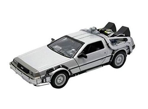 DELOREAN REGRESO AL FUTURO 1/24 WELLY