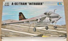 A-6E TRAM INTRUDER 1/32 TRUMPETER