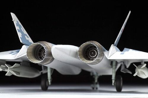 SUKHOI SU-57 FELON 1/72 ZVEZDA