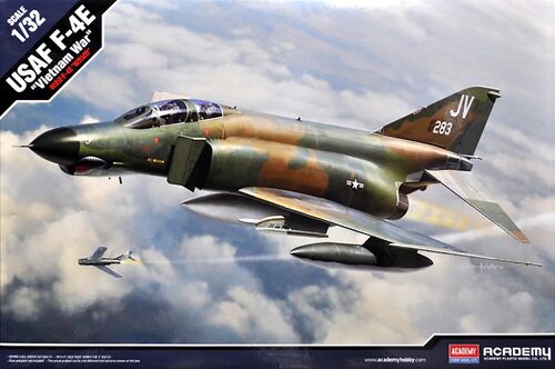 USAF F-4E PHANTOM II VIETNAM 1/32 ACADEMY