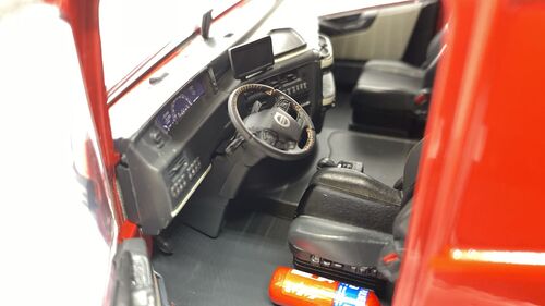 VOLVO FH GLOBETROTTER XL 25 ANIVERSARIO 1/24 SOLIDO