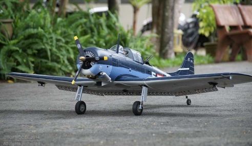 SBD-5 DAUNTLESS 1,54m ARF