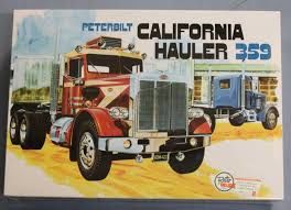 PETERBILT CALIFORNIA HAULER 359 TRACTORA CAMION 1/25 AMT